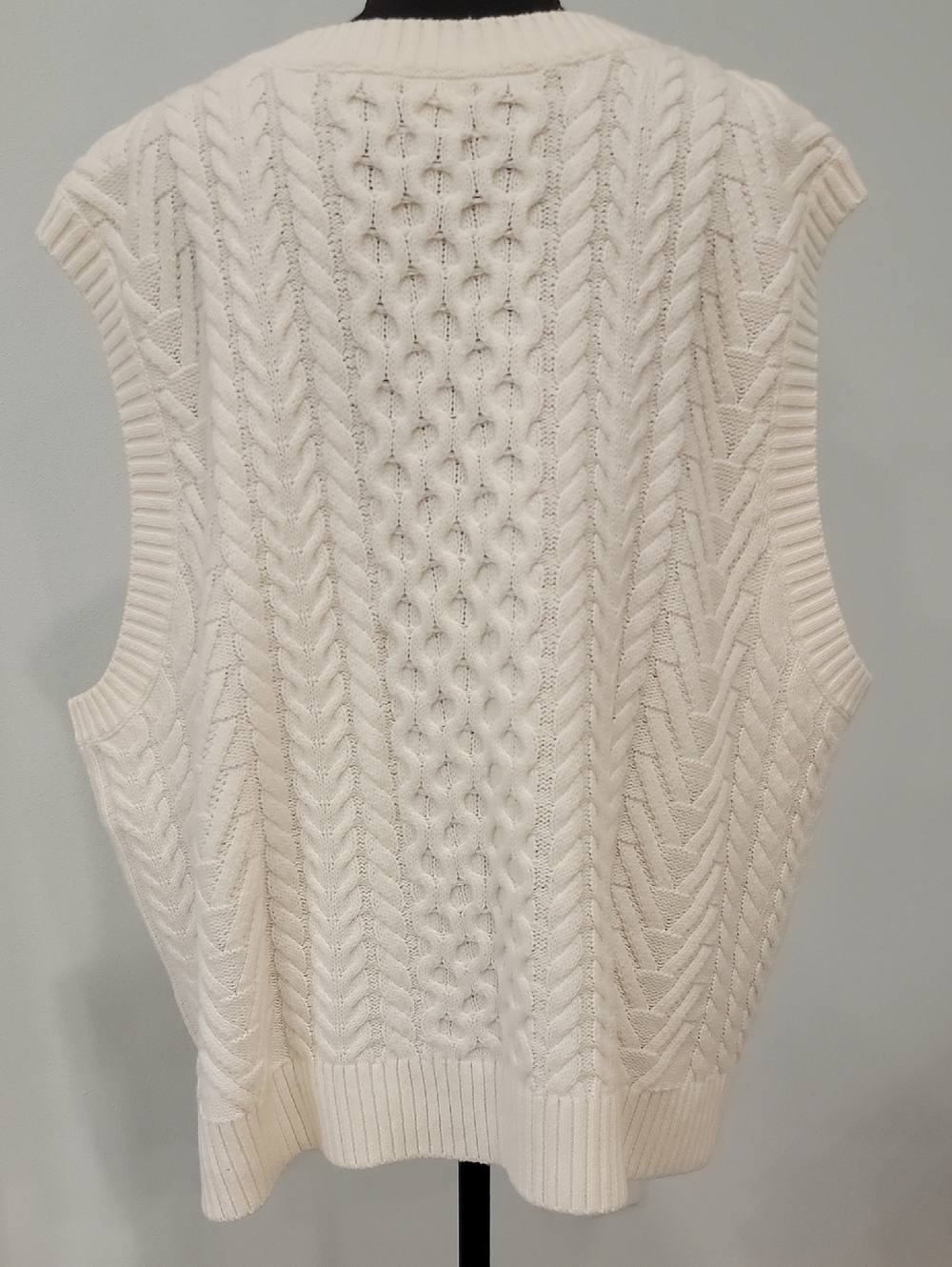 Lands' End Cable Knit V-Neck Sweater Vest - Cream 2x - Picture 3 of 5